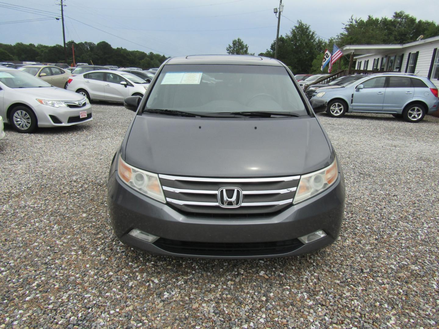 2013 Gray /Gray Honda Odyssey Touring (5FNRL5H97DB) with an 3.5L V6 SOHC 24V engine, Automatic transmission, located at 15016 S Hwy 231, Midland City, AL, 36350, (334) 983-3001, 31.306210, -85.495277 - Photo#1